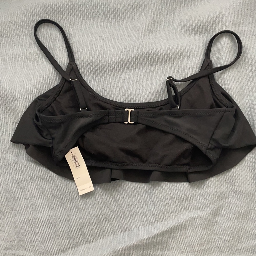 Black ruffled bikini top! - Picture 2 of 4